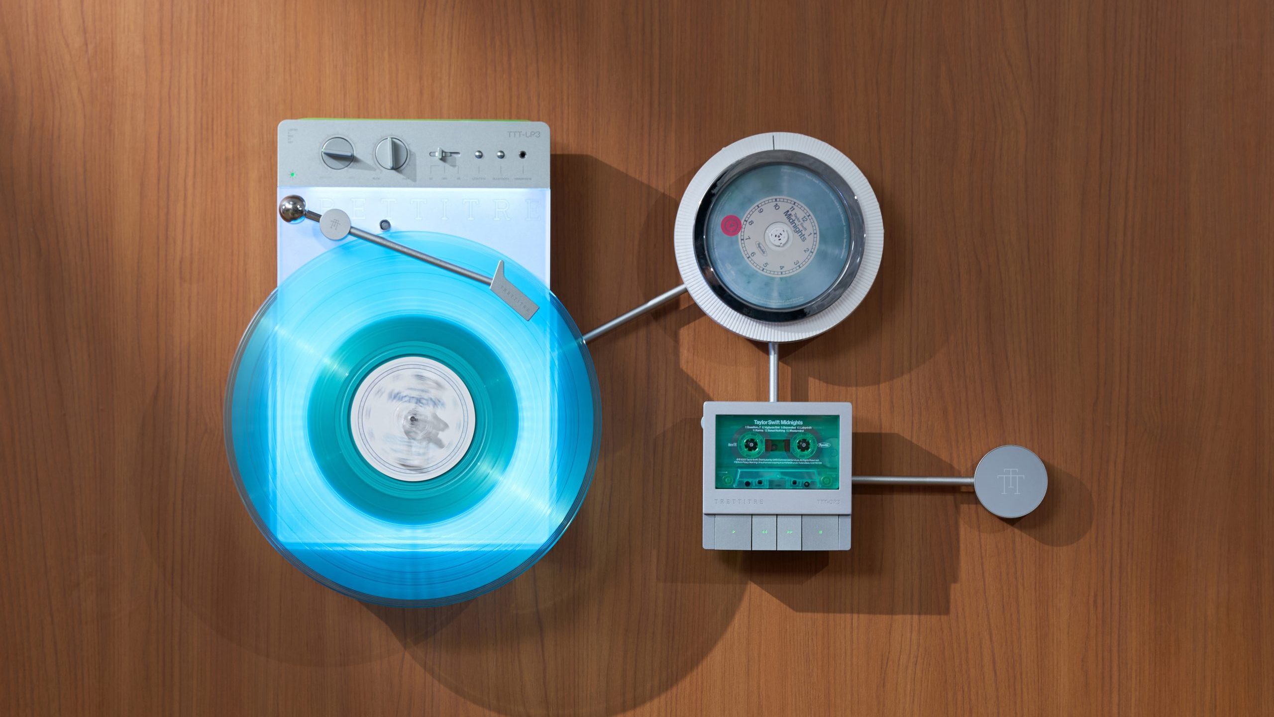 TRETTITRE: Wall-Mounted Ambient Audio System