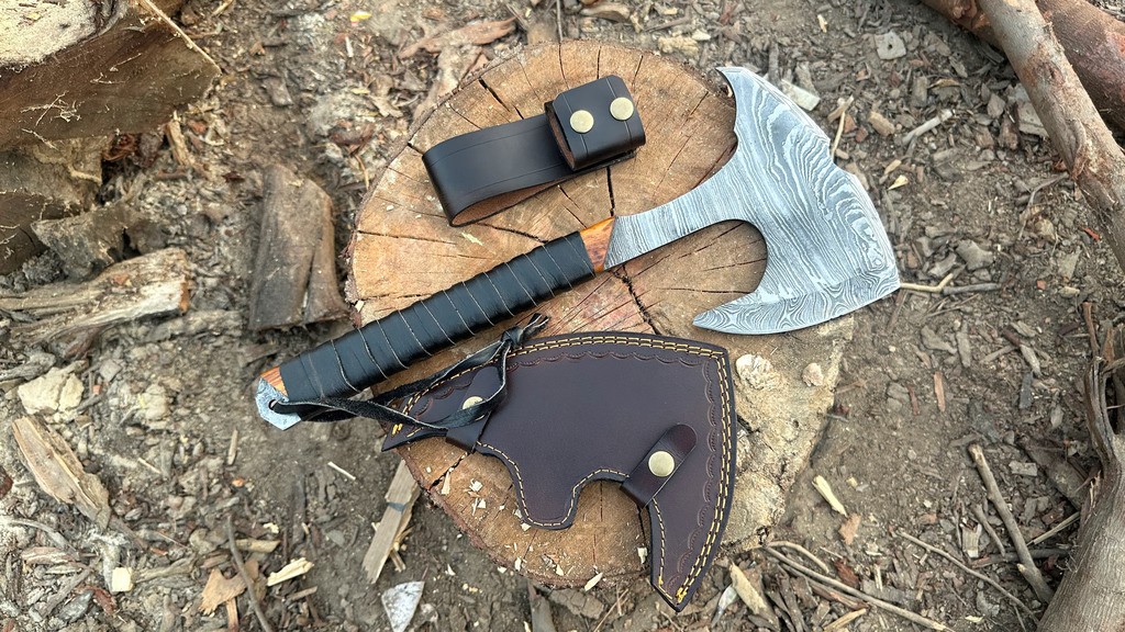 Gorvik – Handmade Damascus Camping Axe